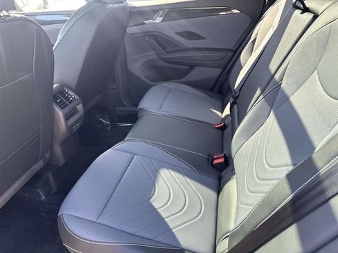 New 2026 Volkswagen Tiguan SE R-Line FWD image 9