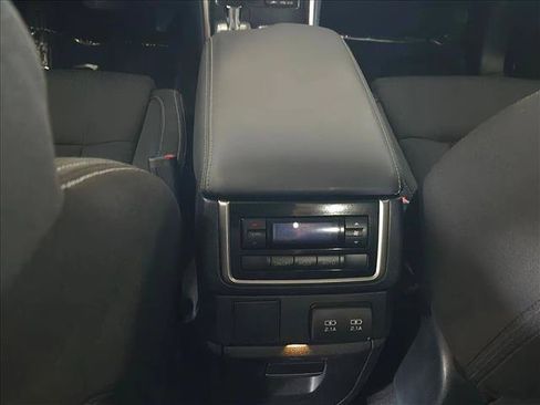 Used 2020 Subaru Ascent Premium w/ Convenience Package AWD/4WD image 18