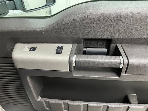 Used 2014 Ford F250 Lariat w/ Lariat Interior Package AWD/4WD image 50