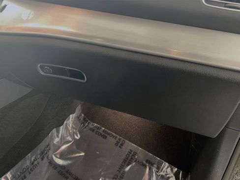 Used 2025 Mercedes-Benz GLE 350 4MATIC image 35