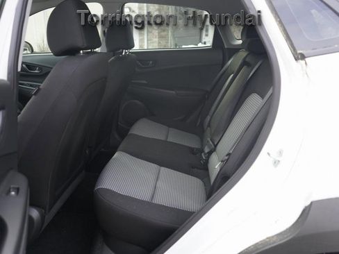 Certified 2022 Hyundai Kona SE image 27