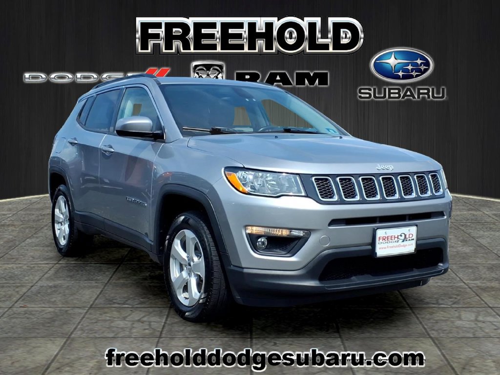 Used 2018 Jeep Compass Latitude AWD/4WD image 1
