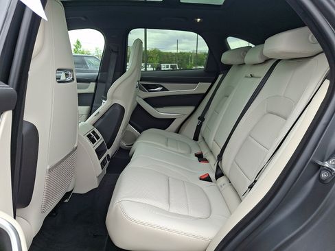 New 2026 Jaguar F-PACE R-Dynamic S AWD/4WD image 8