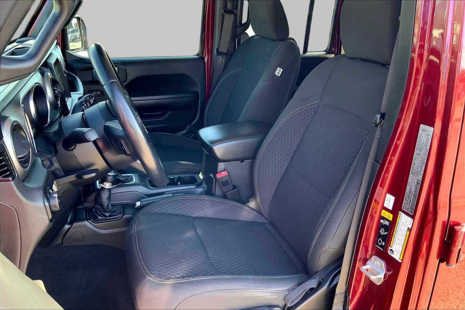Used 2021 Jeep Wrangler Unlimited Sport AWD/4WD image 7