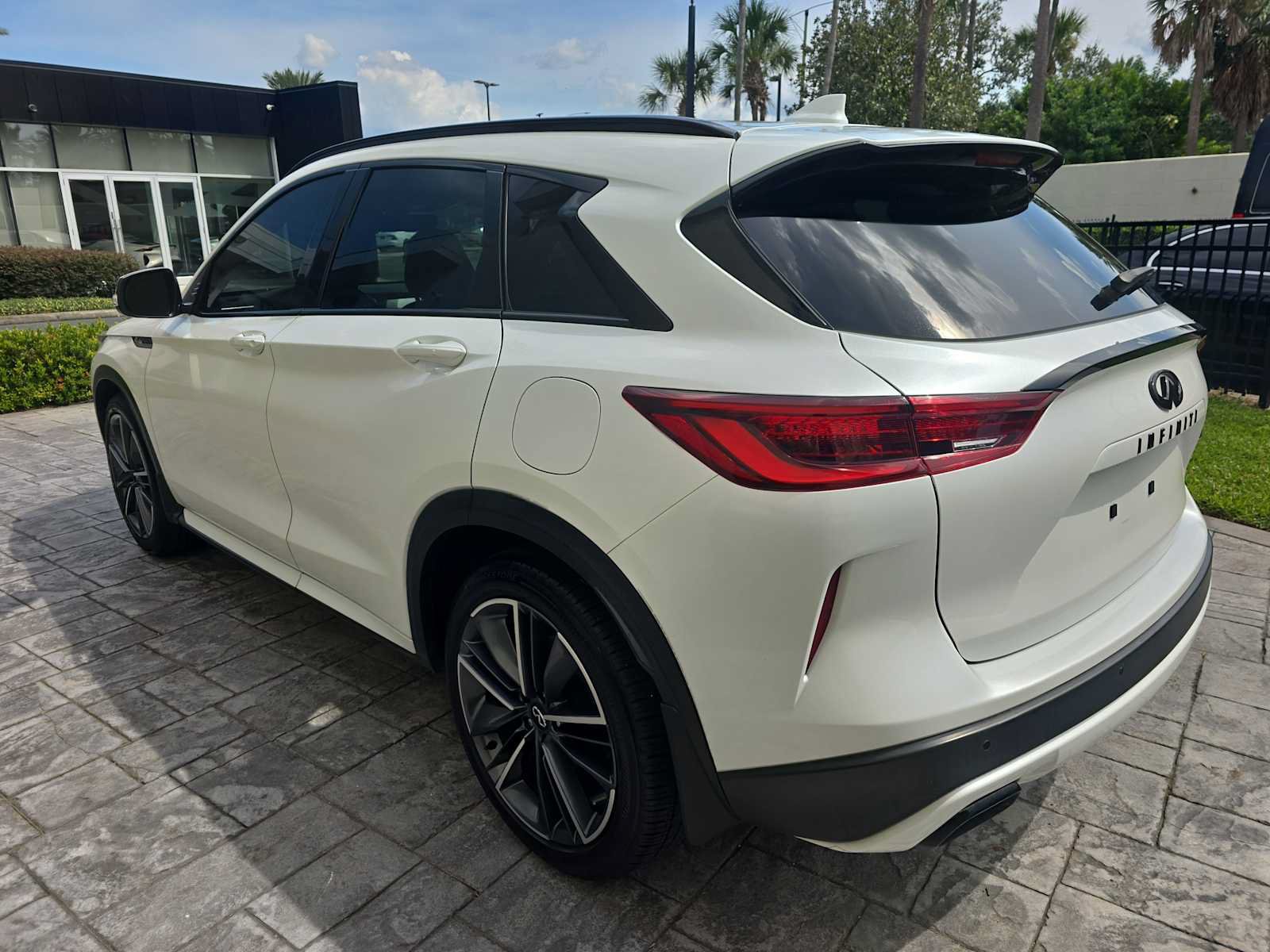 Used 2023 INFINITI QX50 Sport FWD image 7