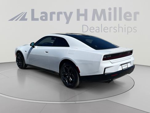 New 2026 Dodge Charger R/T w/ Blacktop Package AWD/4WD image 3
