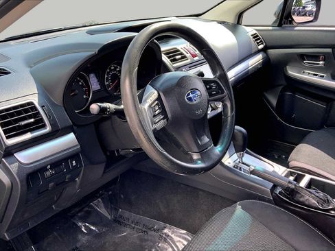 Used 2015 Subaru Crosstrek 2.0i Premium w/ Moonroof Package AWD/4WD image 16
