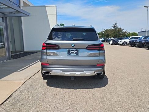 Used 2024 BMW X5 xDrive40i w/ Premium Package AWD/4WD image 7