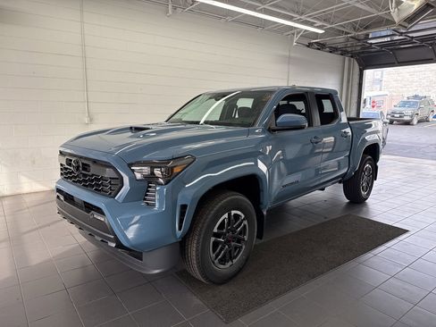 New 2026 Toyota Tacoma TRD Sport image 4