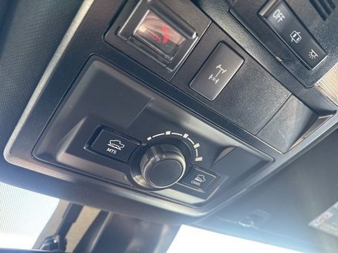 Used 2021 Toyota Tacoma TRD Off-Road image 30