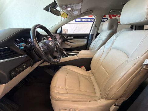 Used 2018 Buick Enclave Essence FWD image 10