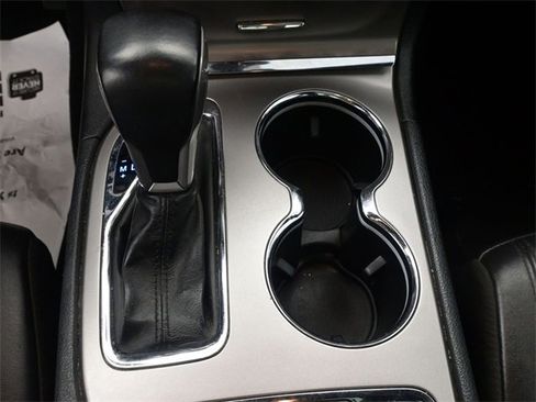 Used 2020 Jeep Grand Cherokee Limited w/ Luxury Group II image 6