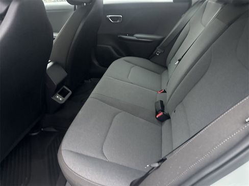 New 2025 Kia K4 LXS image 25