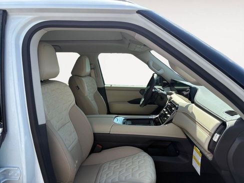 New 2026 Nissan Armada Platinum Reserve AWD/4WD image 15