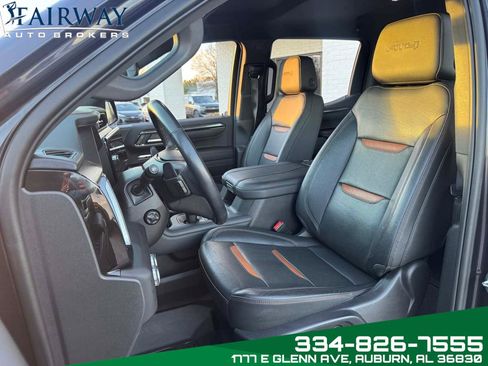 Used 2023 GMC Sierra 1500 AT4 image 10