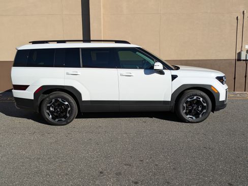 New 2026 Hyundai Santa Fe SEL image 3