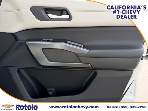 Used 2022 Nissan Pathfinder SL w/ SL Premium Package FWD image 9