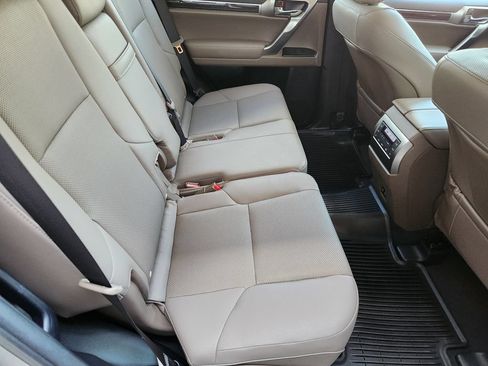 Certified 2023 Lexus GX 460 Premium w/ Premium Package AWD/4WD image 32