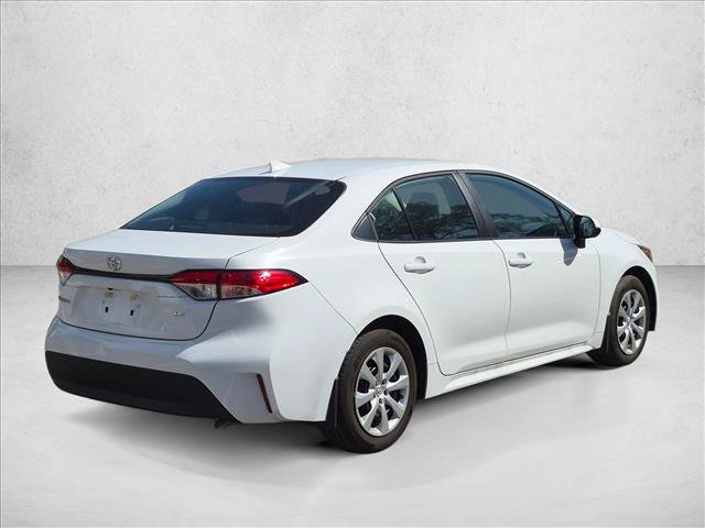 Used 2026 Toyota Corolla LE FWD image 5