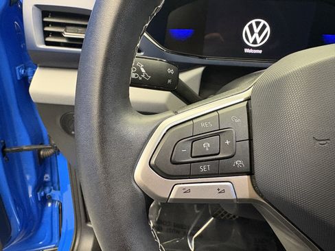 Used 2023 Volkswagen Taos SE image 15