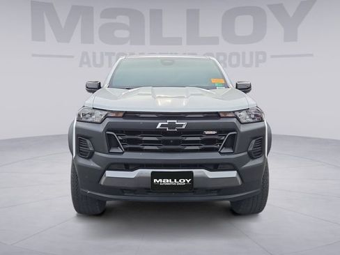 Used 2024 Chevrolet Colorado Trail Boss w/ Technology Package AWD/4WD image 8