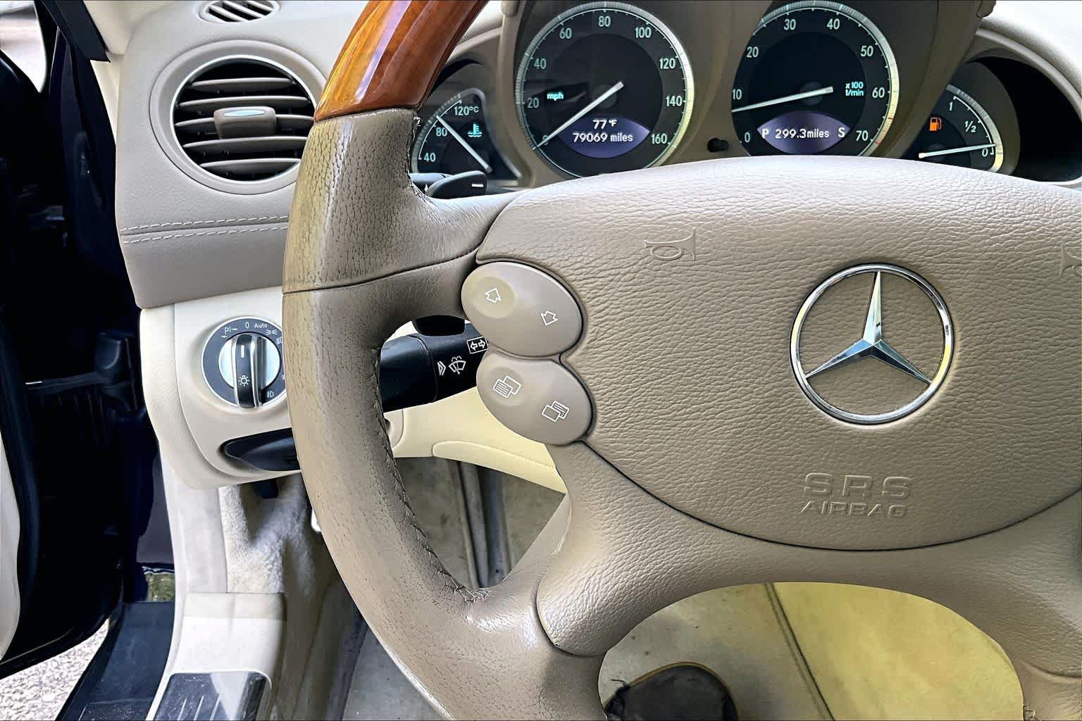Used 2007 Mercedes-Benz SL 550 image 22