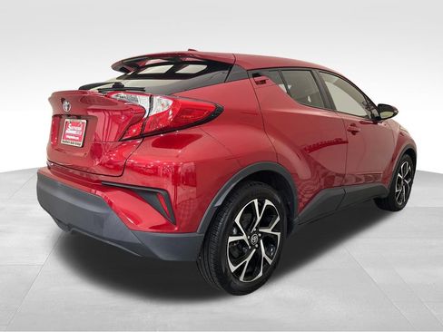 Used 2021 Toyota C-HR XLE FWD image 5