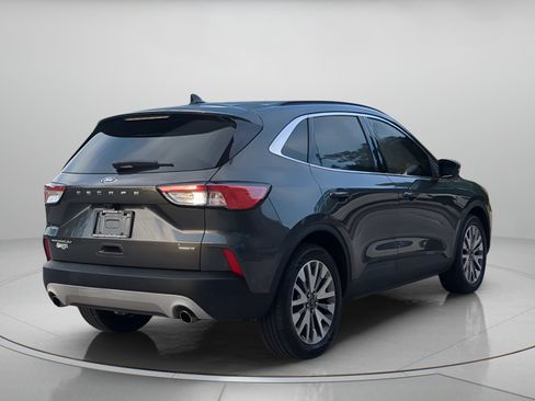 Certified 2020 Ford Escape Titanium w/ Titanium Premium Package 2.0 AWD/4WD image 40