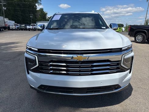 Used 2026 Chevrolet Tahoe Premier AWD/4WD image 7