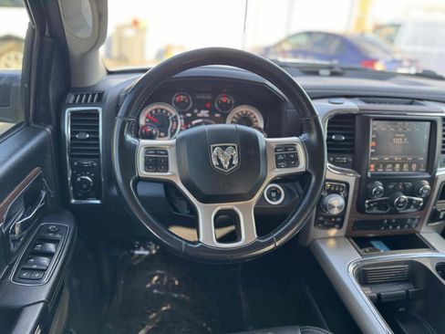 Used 2017 RAM 1500 Laramie w/ Convenience Group image 18