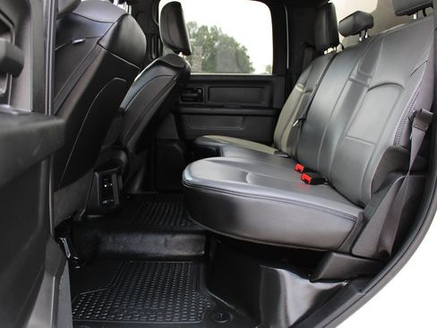 Used 2024 RAM 2500 Tradesman w/ Chrome Appearance Group AWD/4WD image 20