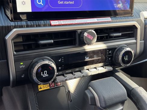 Used 2025 Toyota 4Runner TRD Off-Road image 16