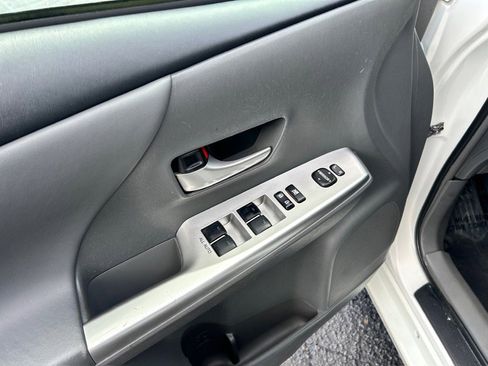 Used 2012 Toyota Prius V Two image 23