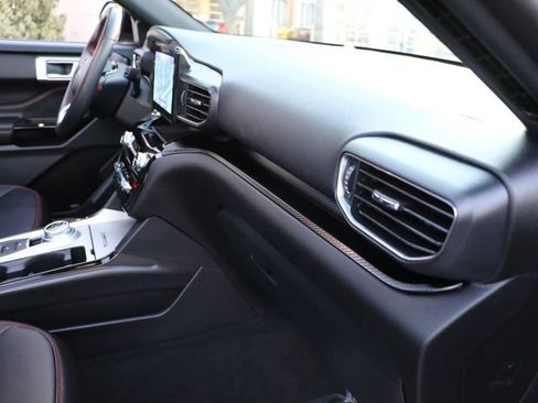 Used 2024 Ford Explorer ST-Line w/ Class IV Trailer Tow Package image 11