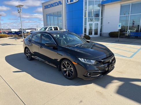 Used 2019 Honda Civic Sport image 3