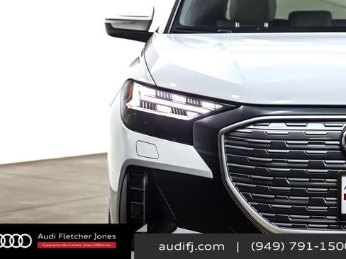 Used 2022 Audi Q4 e-tron Prestige image 15