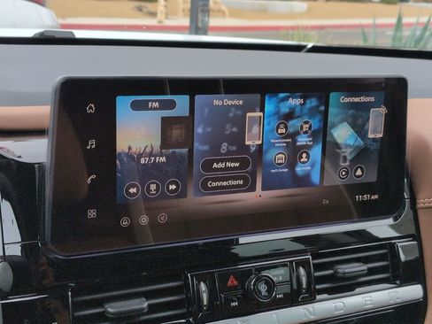 New 2026 Nissan Pathfinder Platinum image 16