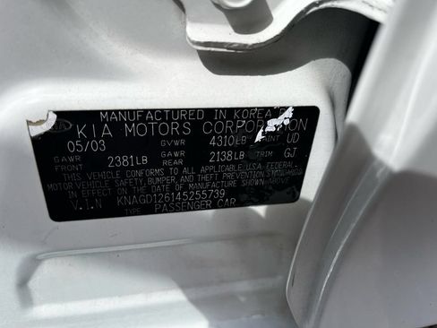 Used 2004 Kia Optima FWD image 26