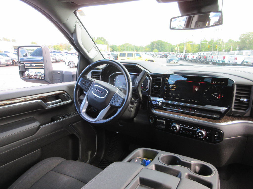 Used 2024 GMC Sierra 3500 SLE w/ SLE Value Package AWD/4WD image 25
