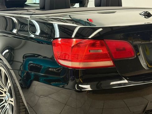 Used 2008 BMW M3 Convertible w/ Technology Pkg image 12