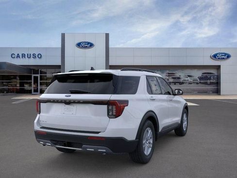 New 2026 Ford Explorer Active w/ Active Comfort Package image 8