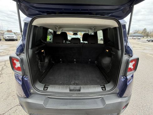 Used 2016 Jeep Renegade Latitude image 21