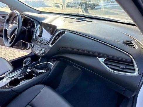 Used 2024 Chevrolet Malibu LT image 29