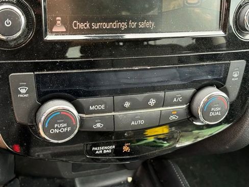 Used 2020 Nissan Rogue SL w/ Premium Package AWD/4WD image 22