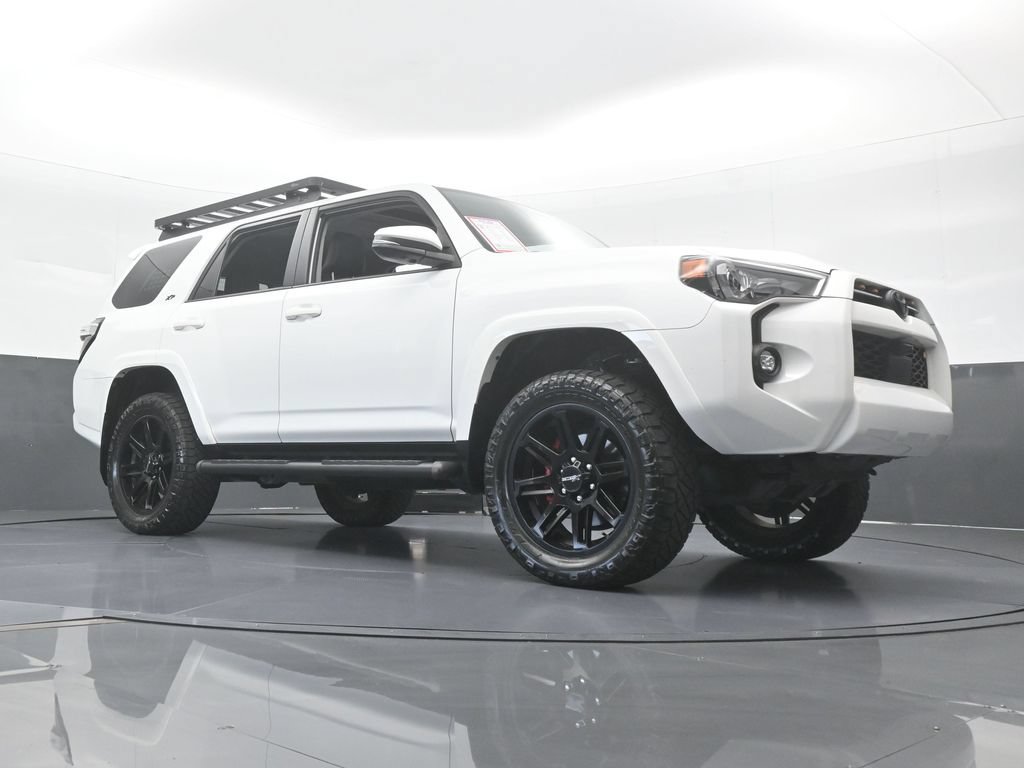 Used 2024 Toyota 4Runner SR5 Premium w/ Moonroof Package AWD/4WD image 63