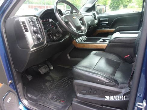 Used 2017 Chevrolet Silverado 1500 LTZ w/ Sport Package image 7