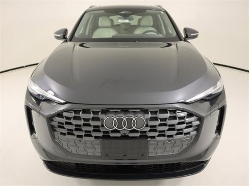 New 2025 Audi Q5 Premium image 8