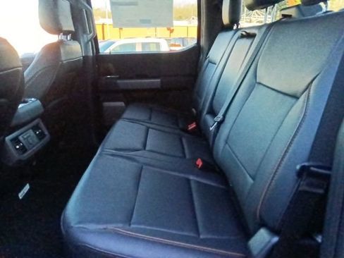 Used 2026 Ford F250 Lariat w/ Black Appearance Package image 28