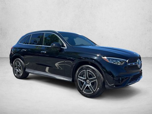 Certified 2026 Mercedes-Benz GLC 300 4MATIC image 3