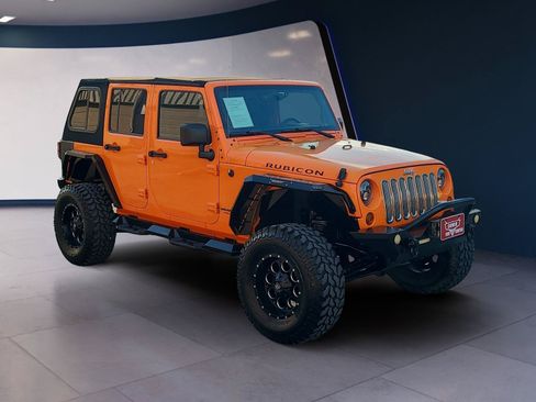 Used 2013 Jeep Wrangler Unlimited Rubicon w/ Connectivity Group AWD/4WD image 6